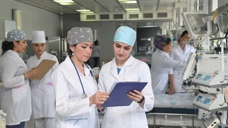 Mehnati samarali deb topilgan tibbiyot xodimlariga ustama toʻlanadi