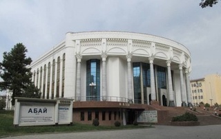 Ўзбекистондаги театрлар сони нечта?