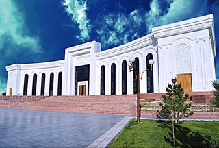 Йил сарҳисоб қилинди ва келгуси йил режаси белгиланди