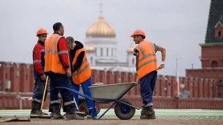 С 1 сентября мигрантов в Москве и Подмосковье начнут отслеживать через мобильное приложение «Амина»
