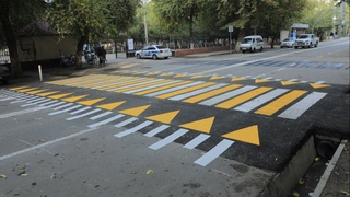 Ўзбекистонда мактаблар ва аҳоли гавжум жойларда «қавариқ» пиёдалар ўтиш жойлари ташкил этилмоқда