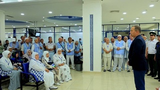 Бори аввал аз фурудгоҳи байналмилалии Навоӣ ба Мадина парвози мустақим анҷом дода шуд