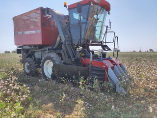 Янги авлод пахта териш машинаси харид қилинди