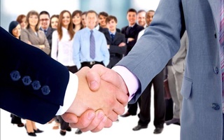 В Узбекистане госслужащим установили правила этики и поведения