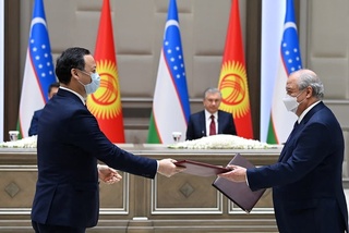 22 documents signed during the visit