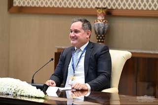 The President of Uzbekistan notes the importance of building mutually beneficial cooperation with Hungary