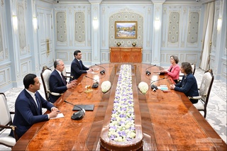 The President of Uzbekistan notes the importance of further enhancing the comprehensive partnership with France