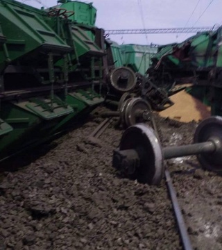 Қарағанди вилоятида 19 та вагон рельсдан чиқиб кетди