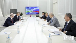 Хоким Ташкента провел встречу с делегацией из Челябинской и Астраханской областей Российской Федерации