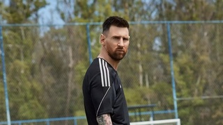 Лионель Месси “Интер Майами”га ўтаётганини расман эълон қилди