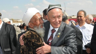 Абдулла Ориповнинг биринчи устози сувчи бўлганми?