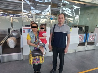 Qiyin ahvolda qolgan o'zbekistonlik ayol Vatanga qaytarildi