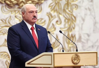 Aleksandr Lukashenko Belarus prezidentligiga nomzod sifatida ro'yxatga olindi