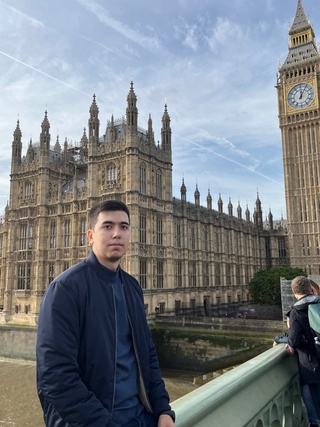 Эътибор раҳбар сифатида шаклланишимга замин яратди