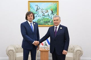 Өзбекстан Президенти Грузия менен әмелий бирге ислесиўди буннан былай да кеңейтиў әҳмийетли екенин атап өтти