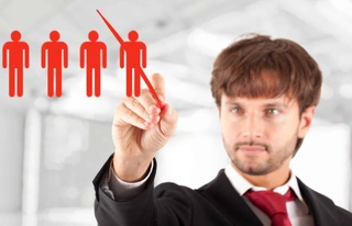 Асоссиз равишда интизомий чоралар қўлланилиб, ишдан бўшатилган ходим ишга тикланди