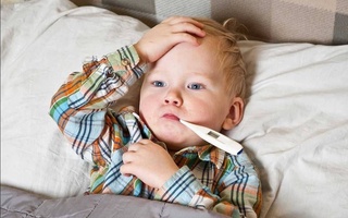 Можно ли лечить детей с COVID-19 дома?