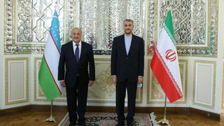 Иранның Сыртқы істер министрімен кездесті