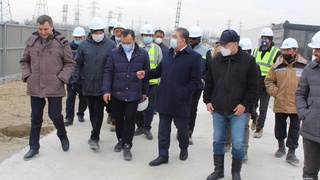 Bosh vazir oʻrinbosari Sirdaryo IES qurilishi bilan tanishdi