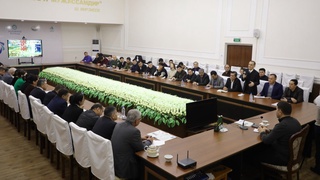 Наманган вилояти ҳокими журналист ва блогерлар билан очиқ мулоқот ўтказди