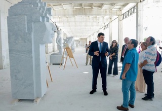 Глобал экологик муаммолар акс этган 20 дан ортиқ ҳайкалтарошлик асарлари яратилди