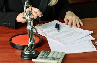 Нотариус хизматлари учун комиссия тўловлари миқдори ўзгарди