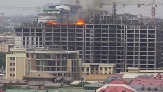 Тошкентда янги қурилаётган бинода ёнғин чиқди