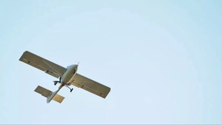 Голливуд актёри, унинг икки нафар қизи ва учувчи авиаҳалокат оқибатида ҳаётдан кўз юмди