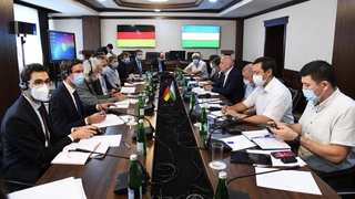 Соғлиқни сақлаш вазири коронавирусга қарши кураш масаласида германиялик мутахассислар билан мулоқот ўтказди