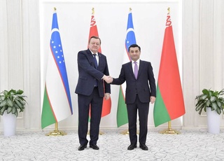 Сарвари Вазорати корҳои хориҷии Ӯзбекистон бо вазири корҳои хориҷии Беларус мулоқот анҷом дод