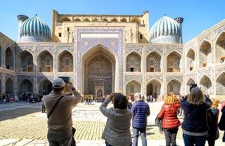 В Узбекистан за месяц прибыл около 1 миллиона туристов