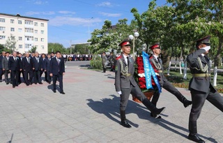 Ўатанның раўажланыўы, тынышлығы ҳәм қорғаў жолындағы қаҳарманлық умытылмайды