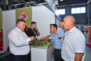 Samarqandda dorivor o'simliklar mahsulotlarining I-xalqaro ko'rgazmasi o'tkazildi