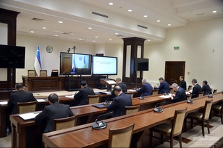 Президент: йил якунига қадар барча автобус маршрутлари қайта кўриб чиқилиши шарт