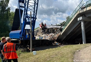 В Брянской области объявили траур после обрушения моста