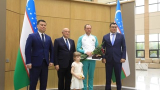 Аввалин куҳнаварди ӯзбекистонӣ, ки Эверестро забт кард