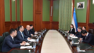 Муовини ВКХ Ӯзбекистон бо директори департаменти ВКХ Британия мулоқот кард