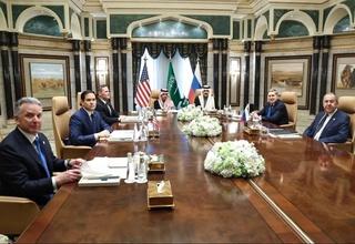 Russia and the United States have agreed to form a settlement process in Ukraine