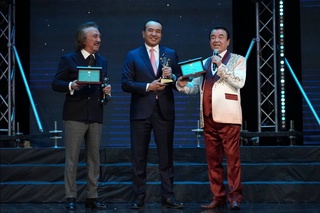 “Oʻzbegim-2024”: “Millat kuychisi” maxsus nominatsiyasi bilan Farrux Zokirov, Gʻulomjon Yoqubov taqdirlandi