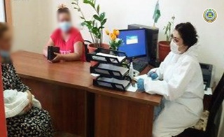 Masʼuliyatsiz erkak sabab bir ayol va chaqalogʻi koʻchada qoldi