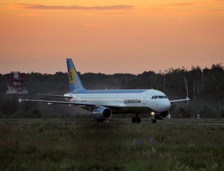 Россияда ота-она қарамоғисиз қолган 2 нафар бола Ўзбекистонга олиб келинди