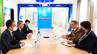 Украина билан нефть-газ соҳасидаги ҳамкорлик янада кенгайтирилади