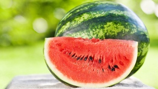 Tarvuz koronavirus bilan kasallanib boʻlgan odamlar uchun juda foydali — shifokorlar