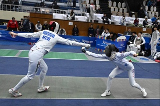 В Китае стартовал Кубок мира по фехтованию на шпагах среди девушек