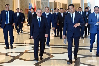 President gets acquainted with construction and landscaping activities in Samarkand