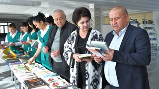 В городах и районах Навоийской области проходит «Праздник книги»