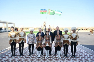 Лидеры посмотрели выступление конной группы «Галкыныш»