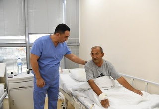 “O'zbekistonda robot operatsiya qilgan birinchi bemor bo'ldim”