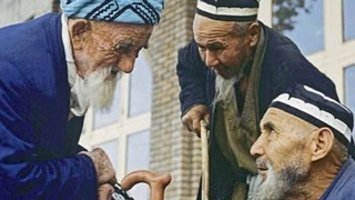 Пенсии и пособия узбекистанцам будут выдавать 5-6 января