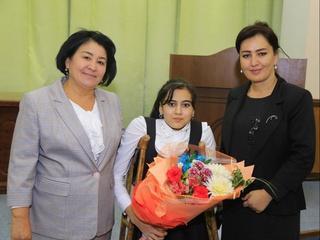 Имконияти чекланган наманганлик Робия имтиёзли грант асосида ўқишга кирди